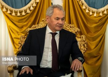 شویگو: غرب برای بیثباتسازی مرزهای روسیه، چین و ایران تلاش میکند