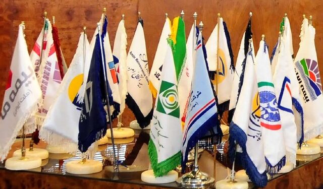 کدام شرکتها بیشترین سهم بازار و شکایات بیمهای را دارند؟
